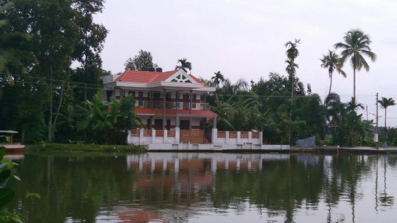 Mango Kerala Homes Kumarakom Zimmer foto